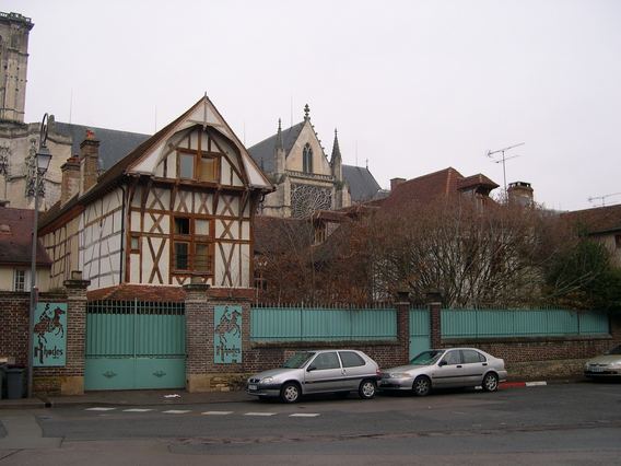  Maison à Pan de bois, rue Nicolas Camusat